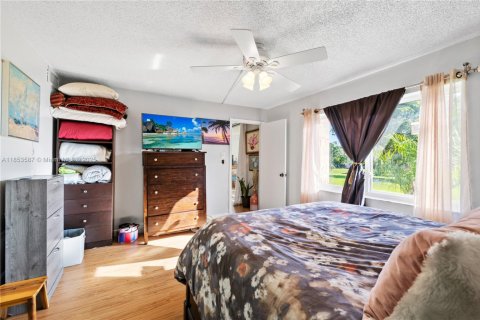 Condo in Sunrise, Florida, 2 bedrooms  № 2182199 - photo 6