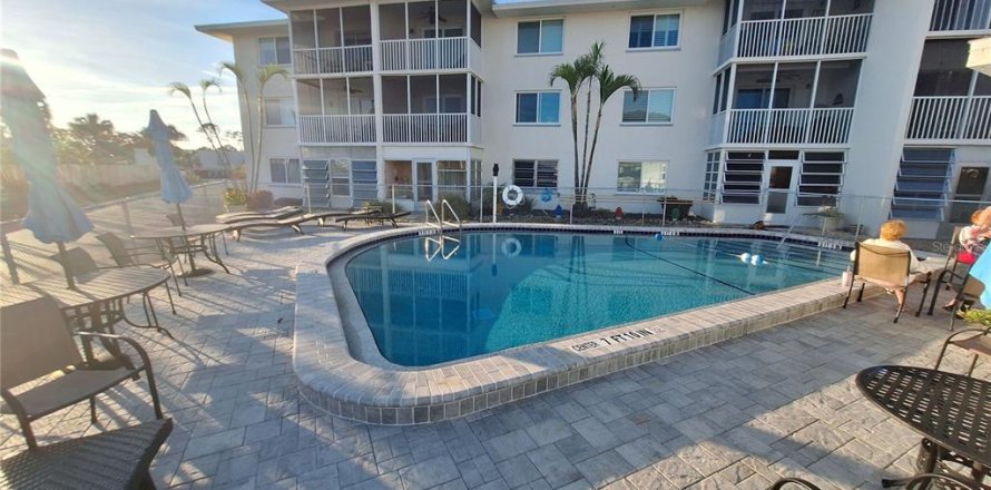 Condo in Venice, Florida, 2 bedrooms  № 1530524