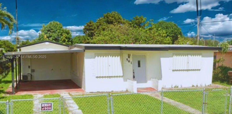 Casa en Hialeah, Florida 2 dormitorios, 148.64 m2 № 1982217