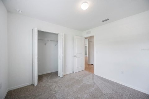 House in Frostproof, Florida 3 bedrooms, 134.43 sq.m. № 1885738 - photo 11