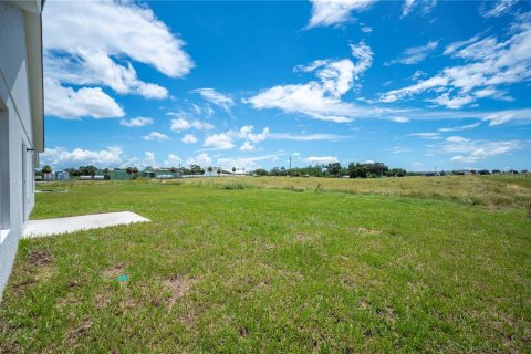 House in Frostproof, Florida 3 bedrooms, 134.43 sq.m. № 1885738 - photo 15