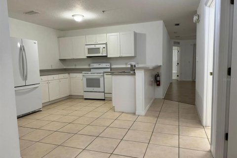 Apartamento en alquiler en Kissimmee, Florida, 3 dormitorios, 111.67 m2 № 1657096 - foto 2