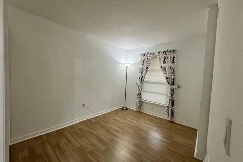 Apartamento en alquiler en Kissimmee, Florida, 3 dormitorios, 111.67 m2 № 1657096 - foto 13