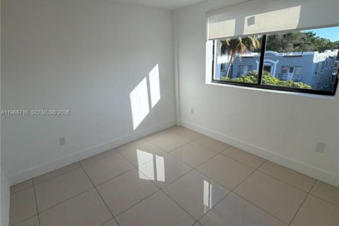 Apartamento en alquiler en Miami, Florida, 2 dormitorios, 51.1 m2 № 2031718 - foto 8