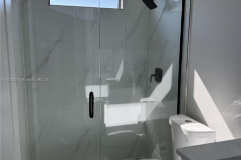 Villa ou maison à vendre à Lehigh Acres, Floride: 3 chambres, 153.29 m2 № 2018329 - photo 22