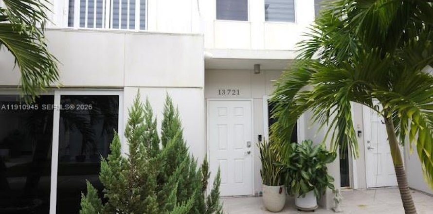 Touwnhouse à Homestead, Floride 4 chambres, 142.6 m2 № 2091052