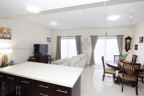 Touwnhouse à vendre à Homestead, Floride: 4 chambres, 142.6 m2 № 2091052 - photo 6