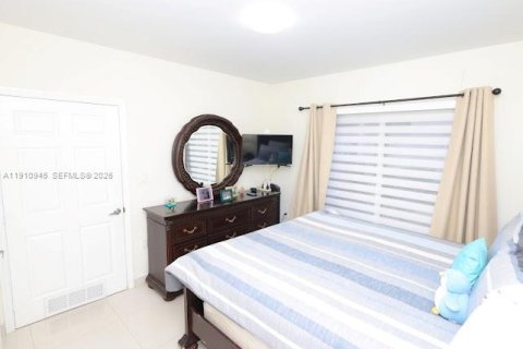 Touwnhouse à vendre à Homestead, Floride: 4 chambres, 142.6 m2 № 2091052 - photo 13