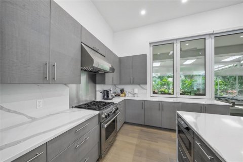 Купить виллу или дом в Сарасота, Флорида 11 комнат, 276.29м2, № 1686583 - фото 9