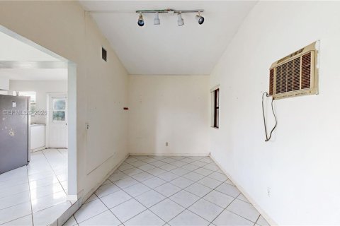 Купить виллу или дом в Хомстед, Флорида 3 спальни, 102.56м2, № 2046676 - фото 14