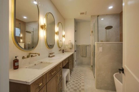 Villa ou maison à vendre à North Port, Floride: 3 chambres, 226.87 m2 № 2403402 - photo 17