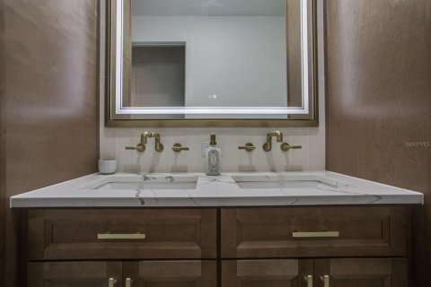 Villa ou maison à vendre à North Port, Floride: 3 chambres, 226.87 m2 № 2403402 - photo 30