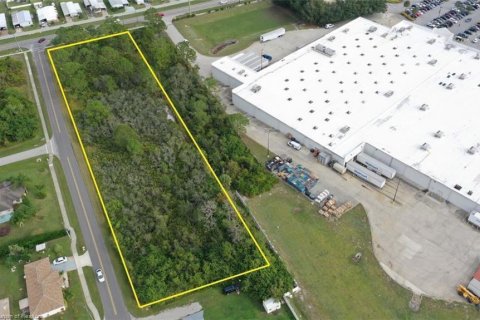 Propiedad comercial en venta en Sebring, Florida № 2249295 - foto 3
