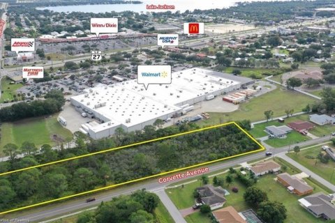 Commercial property in Sebring, Florida № 2249295