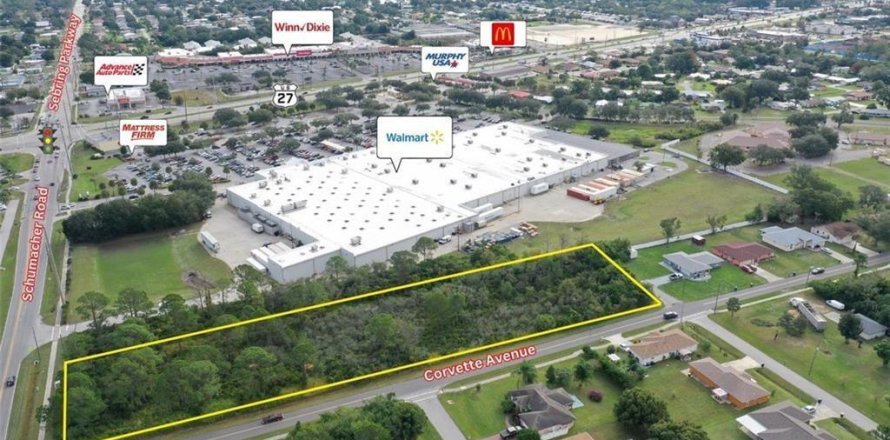 Propiedad comercial en Sebring, Florida № 2249295