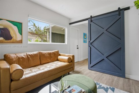 Casa en venta en Miami Springs, Florida, 3 dormitorios, 134.52 m2 № 2007711 - foto 26