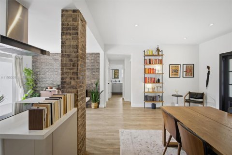 Casa en venta en Miami Springs, Florida, 3 dormitorios, 134.52 m2 № 2007711 - foto 10