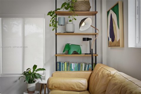 Casa en venta en Miami Springs, Florida, 3 dormitorios, 134.52 m2 № 2007711 - foto 25