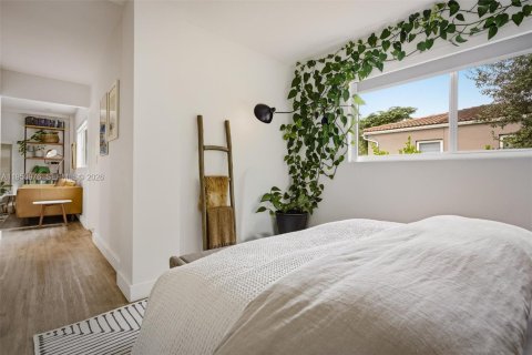 Casa en venta en Miami Springs, Florida, 3 dormitorios, 134.52 m2 № 2007711 - foto 30