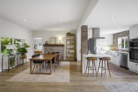 Casa en venta en Miami Springs, Florida, 3 dormitorios, 134.52 m2 № 2007711 - foto 6