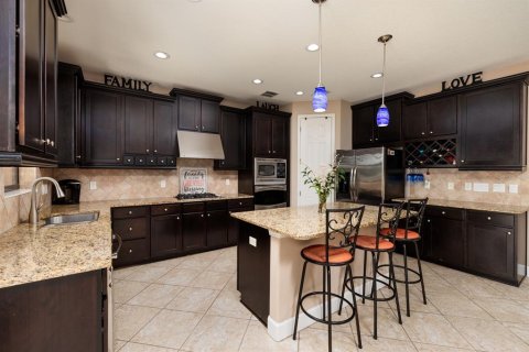 Casa en venta en Palm Harbor, Florida, 5 dormitorios, 311.97 m2 № 1736567 - foto 15