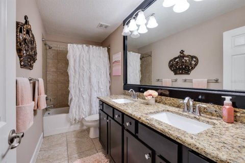 Casa en venta en Palm Harbor, Florida, 5 dormitorios, 311.97 m2 № 1736567 - foto 27