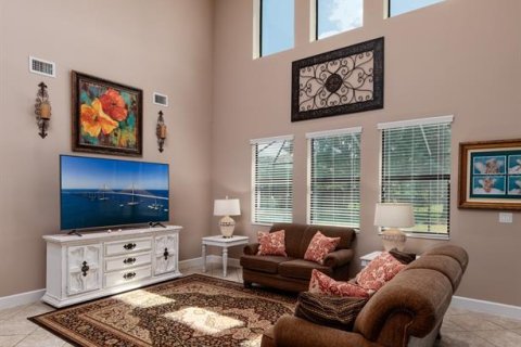 Casa en venta en Palm Harbor, Florida, 5 dormitorios, 311.97 m2 № 1736567 - foto 21