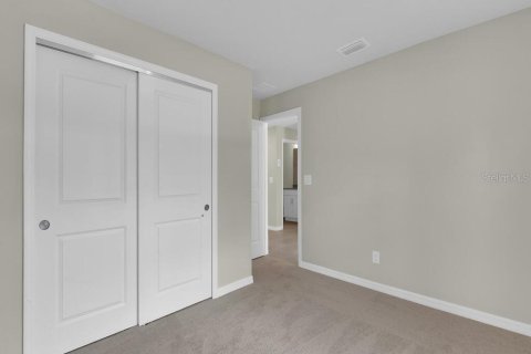 House in Port Charlotte, Florida 3 bedrooms, 140.75 sq.m. № 1900595 - photo 17