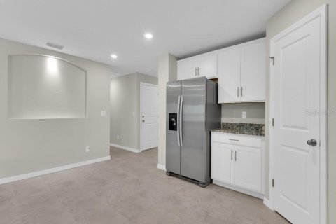 House in Port Charlotte, Florida 3 bedrooms, 140.75 sq.m. № 1900595 - photo 8
