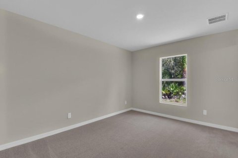 House in Port Charlotte, Florida 3 bedrooms, 140.75 sq.m. № 1900595 - photo 11