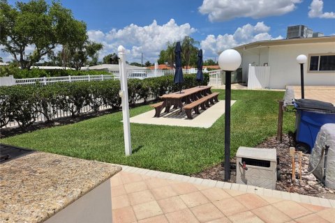 Copropriété à louer à Largo, Floride: 1 chambre, 75.72 m2 № 2155976 - photo 11