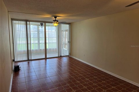 Copropriété à louer à Largo, Floride: 1 chambre, 75.72 m2 № 2155976 - photo 3