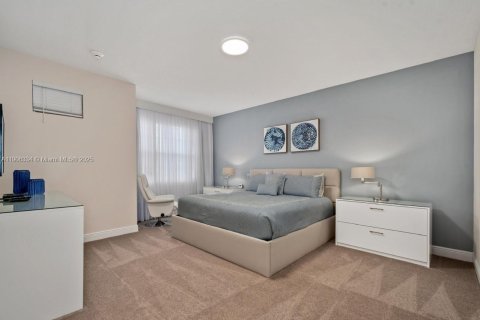 Villa ou maison à vendre à Kissimmee, Floride: 8 chambres № 2034870 - photo 13