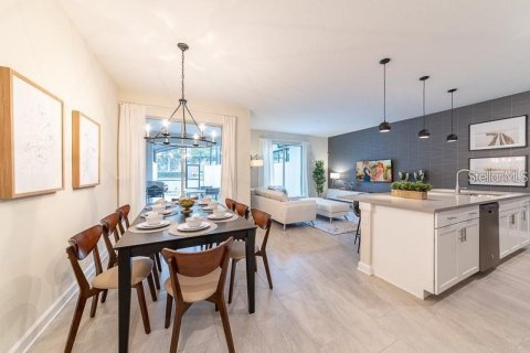 Adosado en venta en Kissimmee, Florida, 4 dormitorios, 177.81 m2 № 2410668 - foto 2