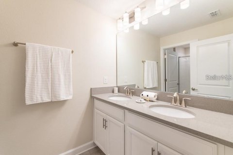 Adosado en venta en Kissimmee, Florida, 4 dormitorios, 177.81 m2 № 2410668 - foto 28
