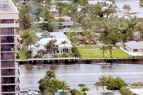 Condominio en alquiler en Hallandale Beach, Florida, 1 dormitorio, 68.38 m2 № 2043440 - foto 8