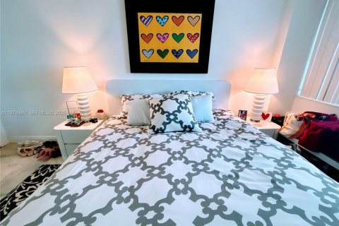 Condominio en alquiler en Hallandale Beach, Florida, 1 dormitorio, 68.38 m2 № 2043440 - foto 18