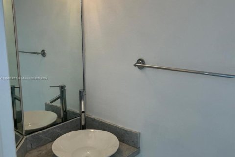 Купить кондоминиум в Майами, Флорида 3 спальни, 121.24м2, № 1933890 - фото 18