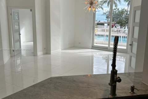 Купить кондоминиум в Майами, Флорида 3 спальни, 121.24м2, № 1933890 - фото 27