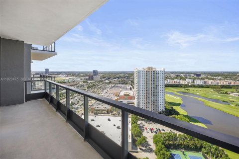 Снять в аренду квартиру в Халландейл-Бич, Флорида 1 спальня, 79.8м2, № 1977463 - фото 8