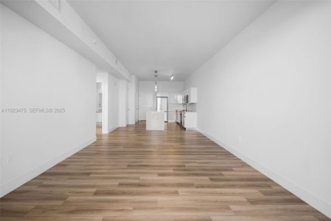 Снять в аренду квартиру в Халландейл-Бич, Флорида 1 спальня, 79.8м2, № 1977463 - фото 15