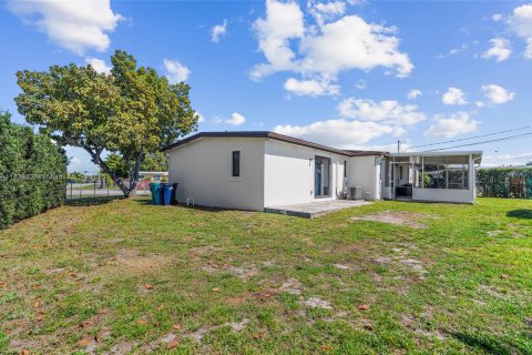 Casa en venta en Miami, Florida, 3 dormitorios, 114.55 m2 № 1828770 - foto 27