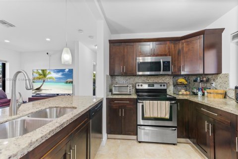 Casa en venta en Miami, Florida, 3 dormitorios, 114.55 m2 № 1828770 - foto 19