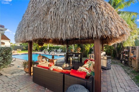 House in Miami, Florida 3 bedrooms, 171.68 sq.m. № 1992501 - photo 4