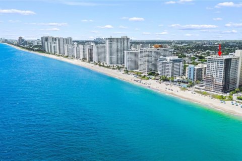 Condo in Fort Lauderdale, Florida, 1 bedroom № 2189726 - photo 3