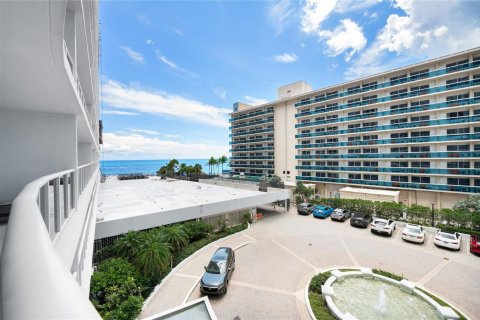 Condo in Fort Lauderdale, Florida, 1 bedroom  № 2189726
