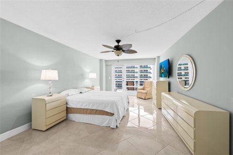 Condo in Fort Lauderdale, Florida, 1 bedroom № 2189726 - photo 22