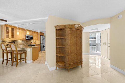 Condo in Fort Lauderdale, Florida, 1 bedroom № 2189726 - photo 20