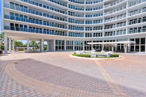 Condo in Fort Lauderdale, Florida, 1 bedroom № 2189726 - photo 29