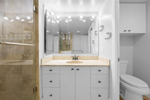 Condo in Fort Lauderdale, Florida, 1 bedroom № 2189726 - photo 27